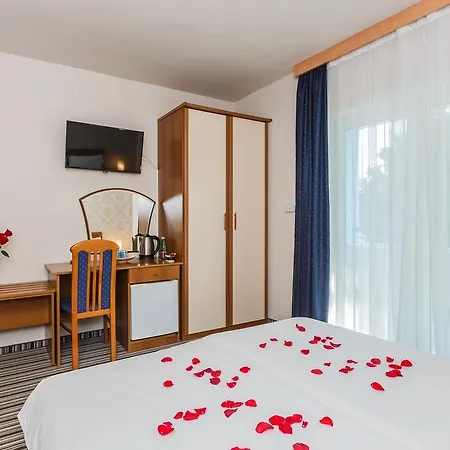 Manufaktura 3* Kastela