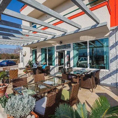 Manufaktura Hotel 3*